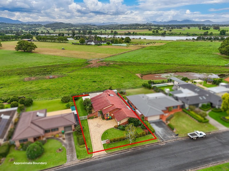 15 Petken Drive, Taree NSW 2430