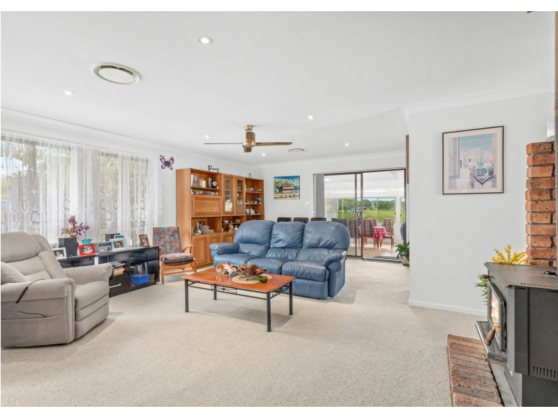 15 Petken Drive, Taree NSW 2430