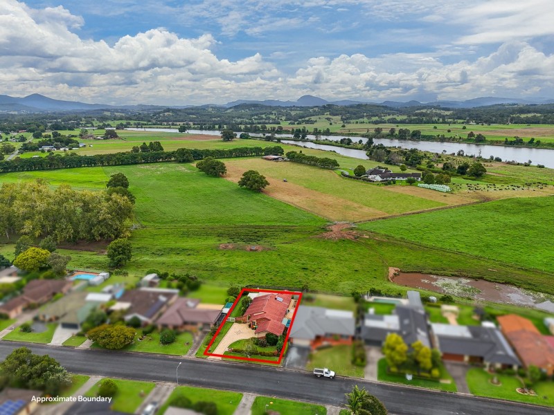 15 Petken Drive, Taree NSW 2430