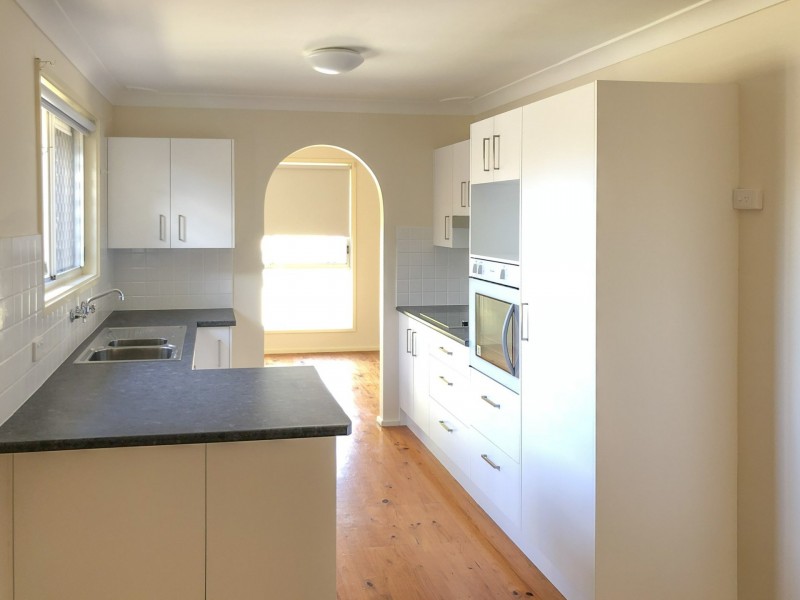 6 Hickory Crescent, Taree NSW 2430