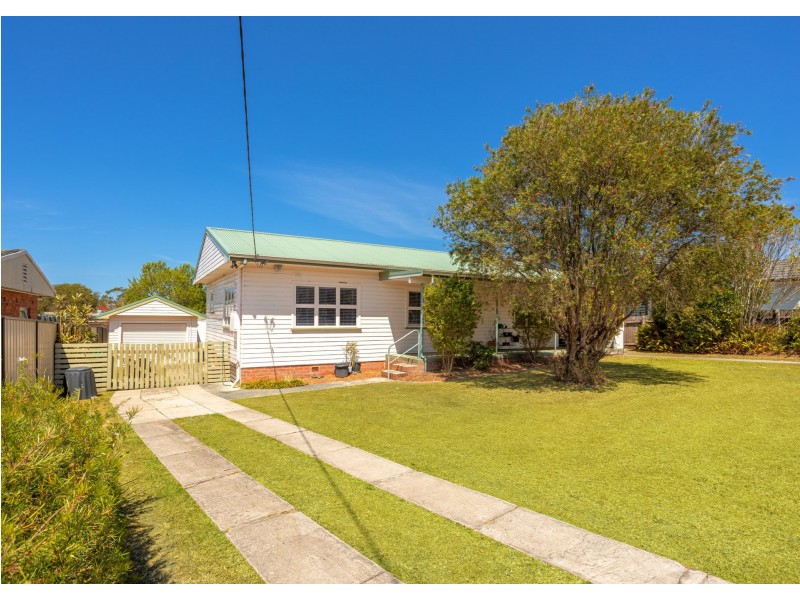 6 Maiden Avenue, Taree NSW 2430