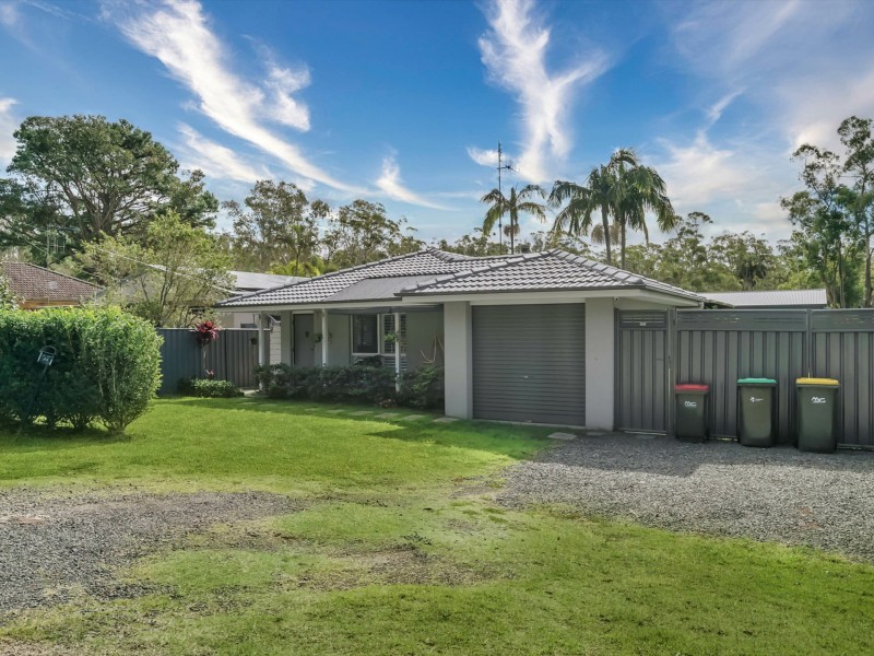 144 Greenpoint Drive, Green Point NSW 2428