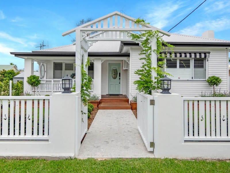 13 Queen Street, Wingham NSW 2429