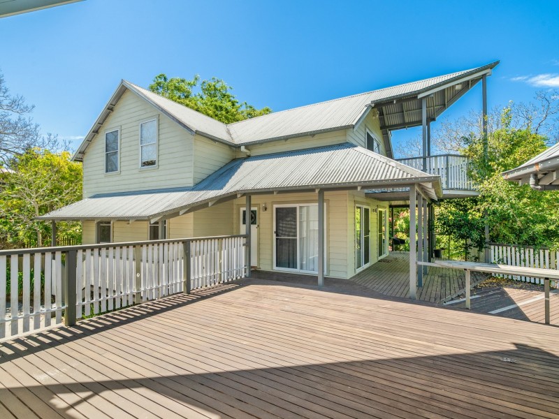 16a Crescent Avenue, Taree NSW 2430