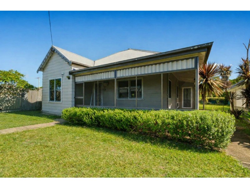 17 Railway Street, Taree NSW 2430