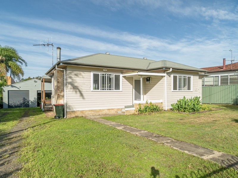 37 Bruntnell Street, Taree NSW 2430