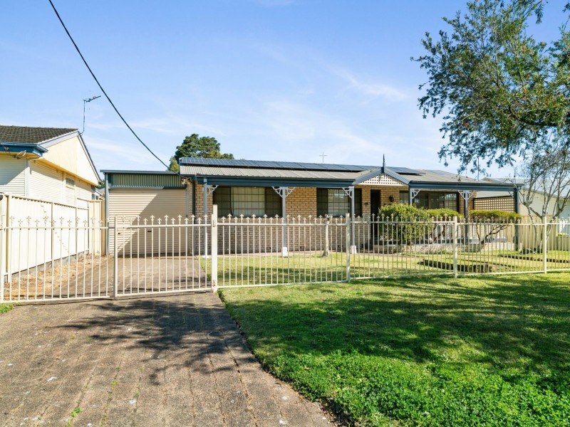 22 Plummer Street, Taree NSW 2430