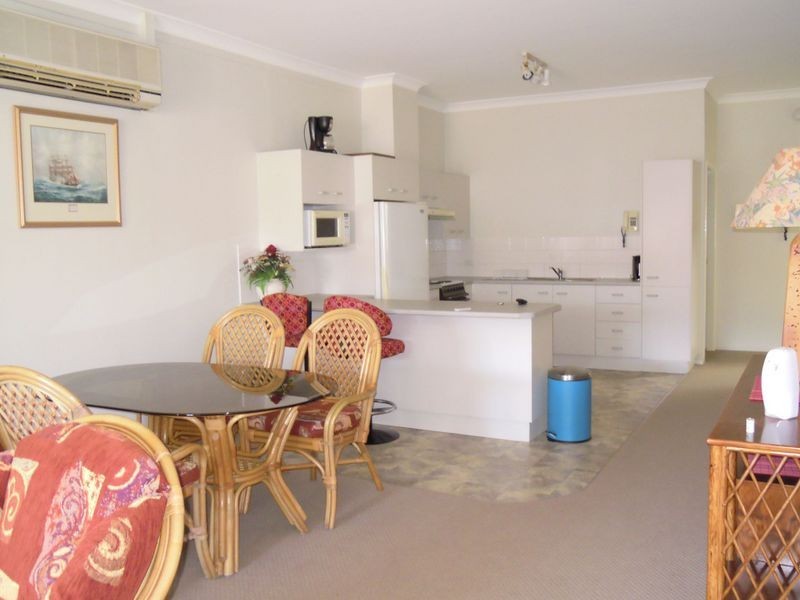 2/219 Victoria Street, Taree NSW 2430