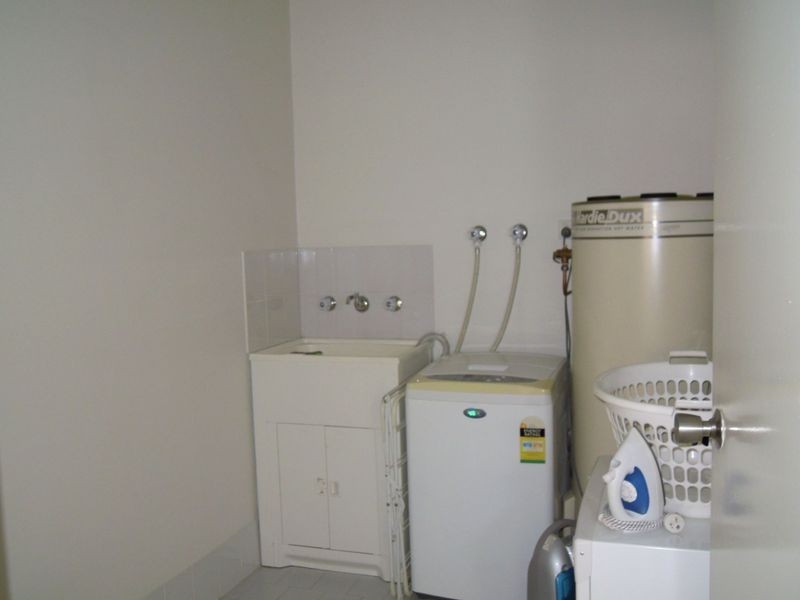 2/219 Victoria Street, Taree NSW 2430