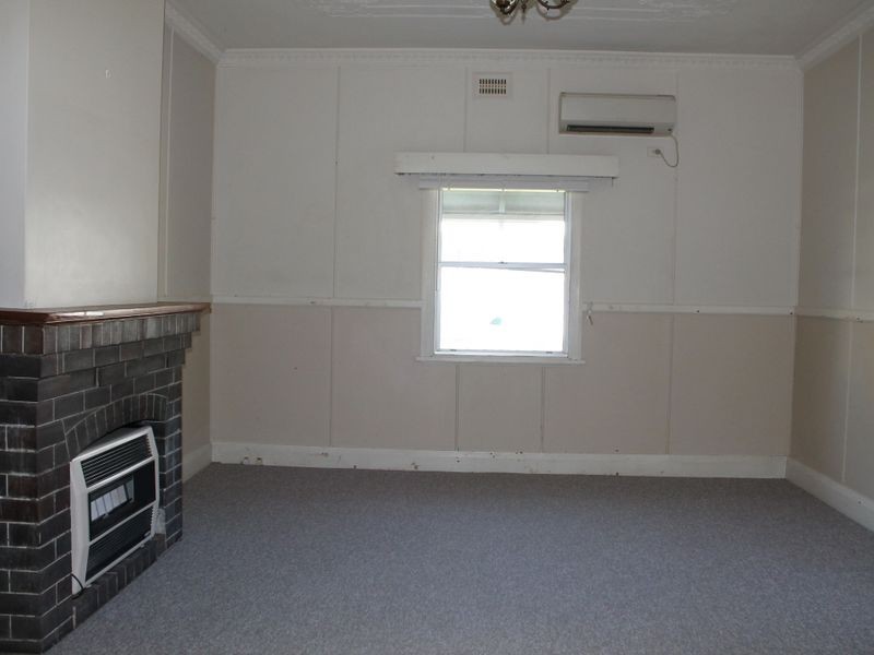 25 Florence Street, Taree NSW 2430