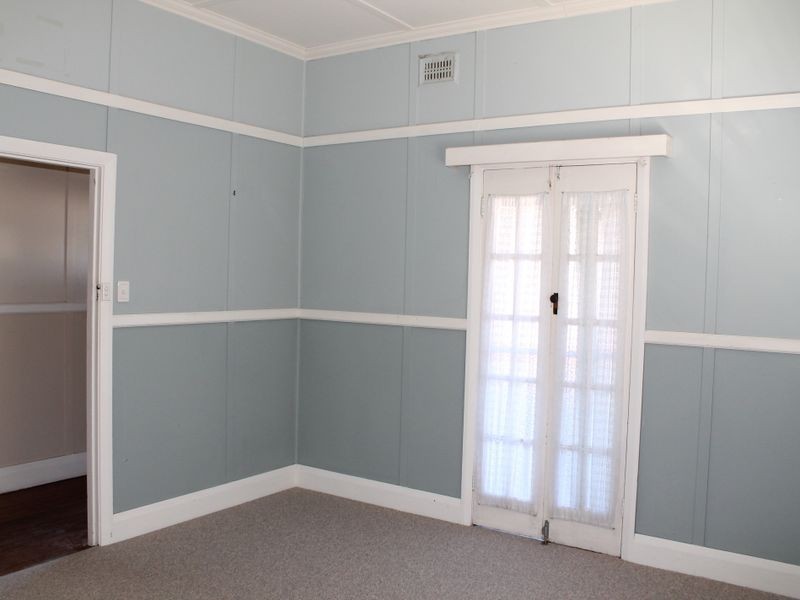 25 Florence Street, Taree NSW 2430