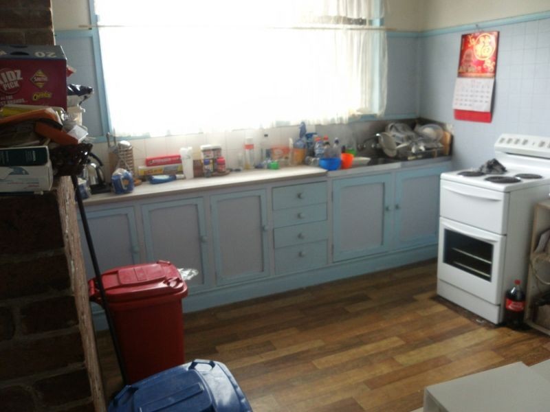 6 Railway Parade, Taree NSW 2430