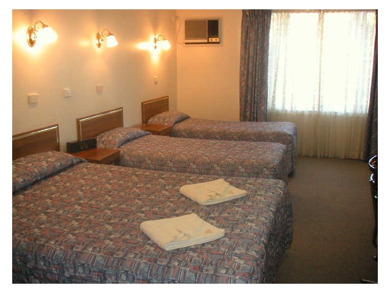 9 Commerce Street, Taree NSW 2430