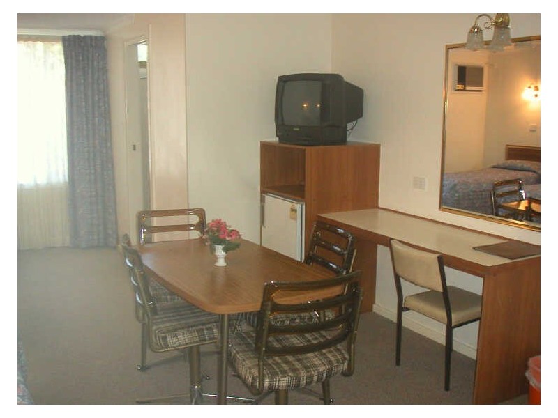 9 Commerce Street, Taree NSW 2430