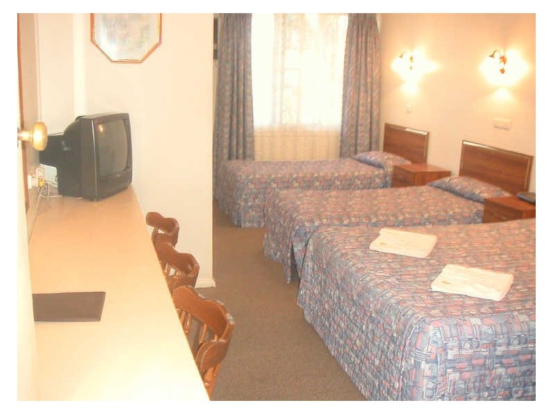 9 Commerce Street, Taree NSW 2430