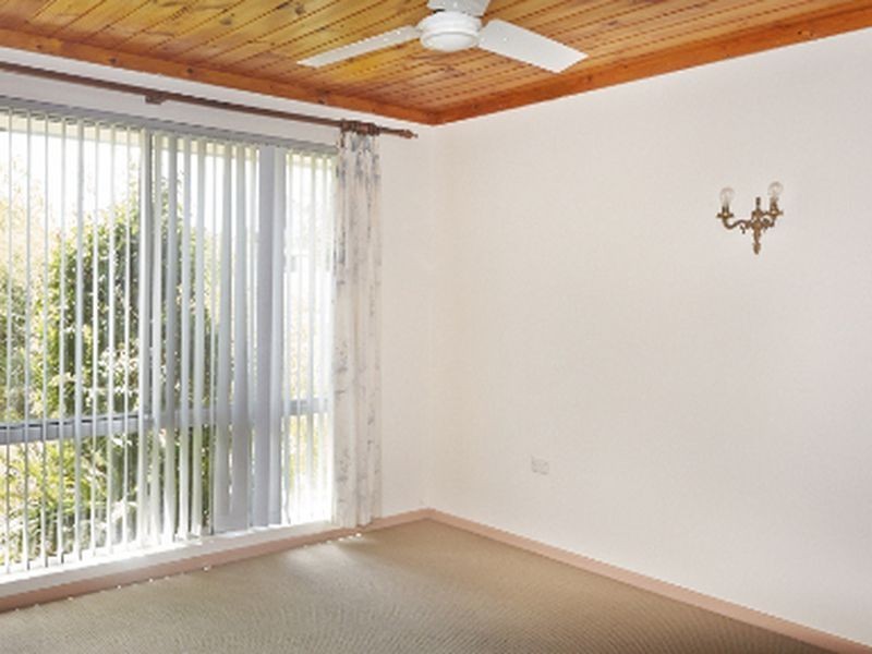 8 Stacey Drive, Taree NSW 2430