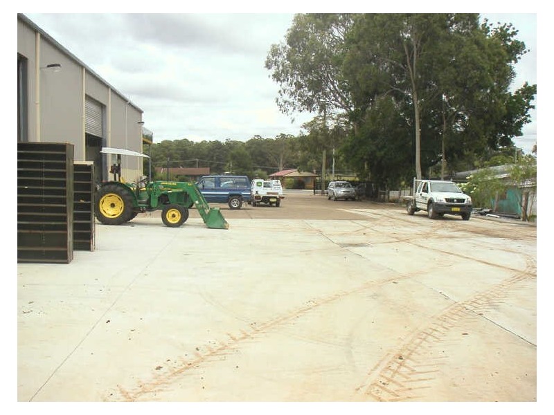 Bay 2/144 Manning River Drive, Taree NSW 2430