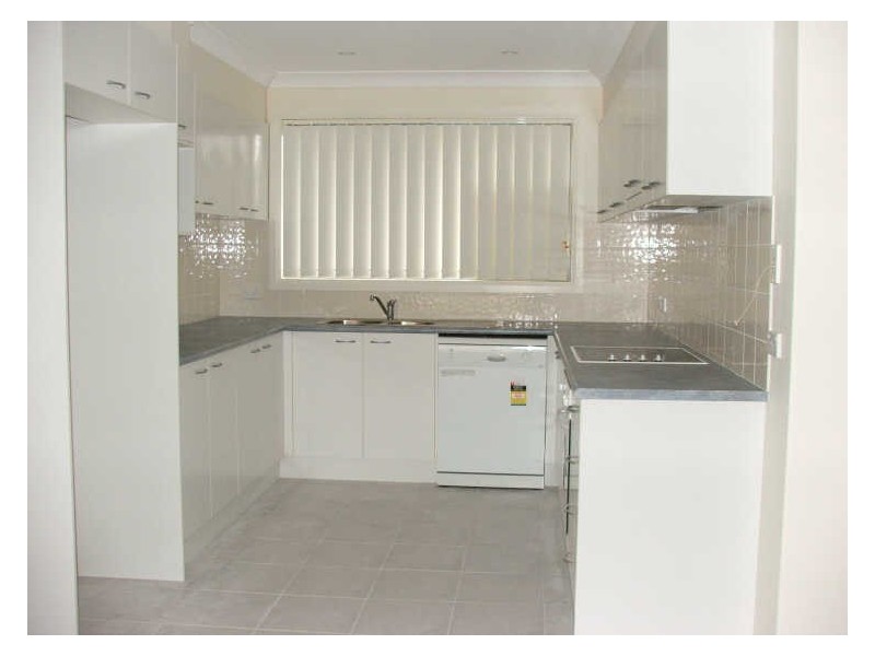 4/26-28 Ivy Cres, Old Bar NSW 2430