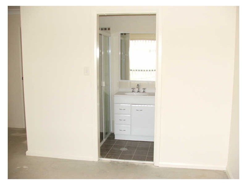 4/26-28 Ivy Cres, Old Bar NSW 2430