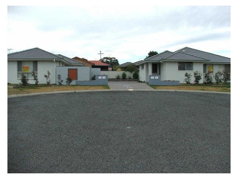 4/26-28 Ivy Cres, Old Bar NSW 2430