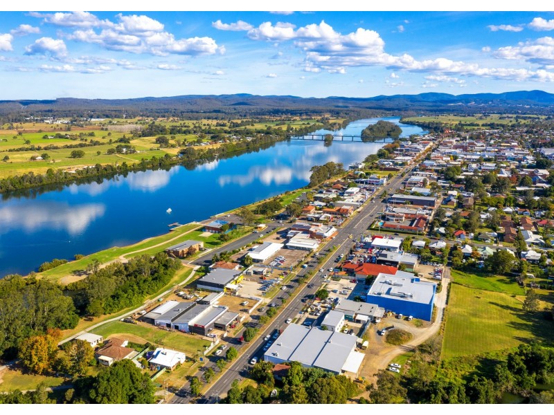 14 Victoria Street, Taree NSW 2430