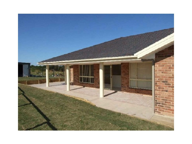 2 Pyrus Drive, Taree NSW 2430