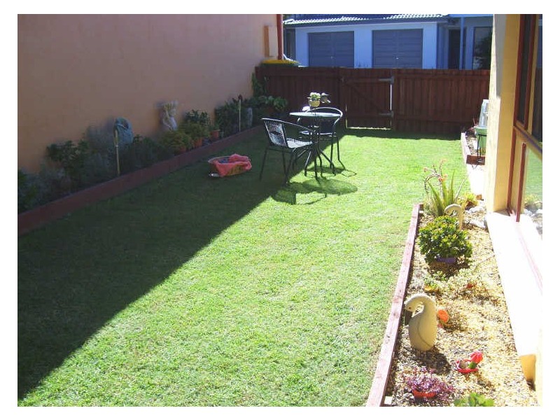 2/176 – 178 High Street & 2 Edinburgh Drive, Taree NSW 2430