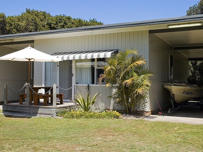 6a Manning St, Manning Point NSW 2430