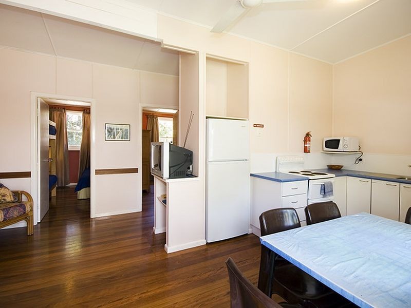 6a Manning St, Manning Point NSW 2430