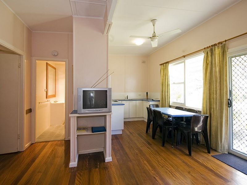 6a Manning St, Manning Point NSW 2430