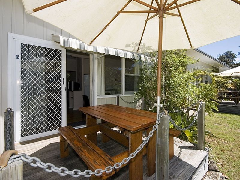 6a Manning St, Manning Point NSW 2430