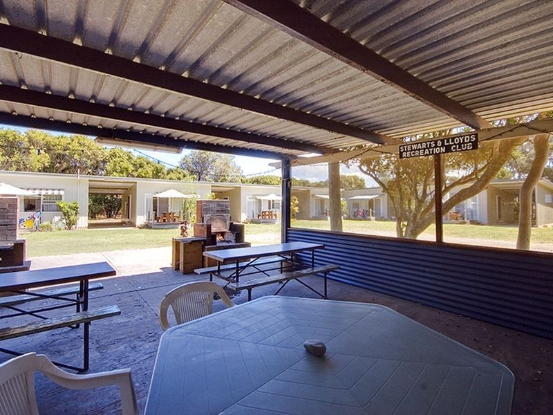 6a Manning St, Manning Point NSW 2430