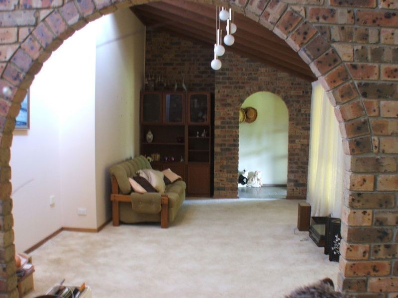 38 Kolinda Drive, Old Bar NSW 2430