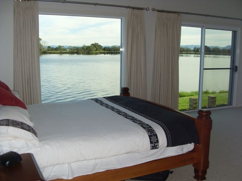 Oxley Island NSW 2430