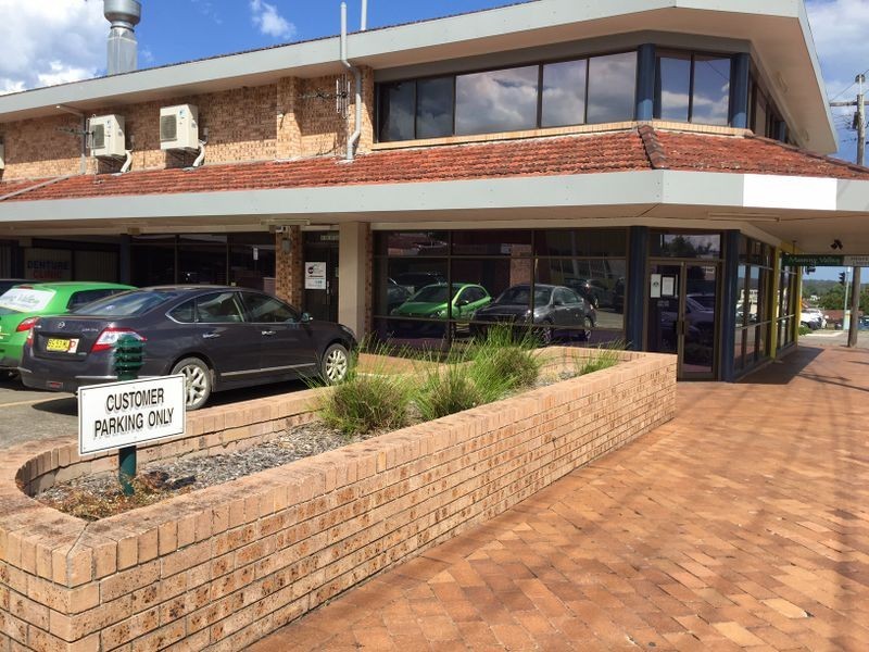 Shop 2/ Macquarie Mall, Taree NSW 2430