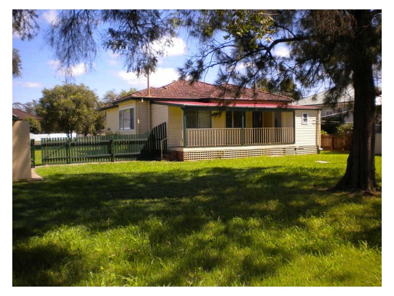12 Deb Street, Taree NSW 2430