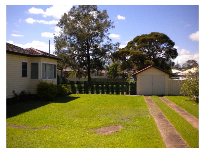 12 Deb Street, Taree NSW 2430