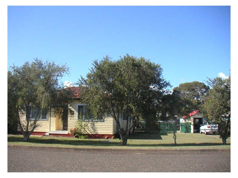 12 Deb Street, Taree NSW 2430