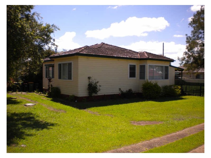 12 Deb Street, Taree NSW 2430