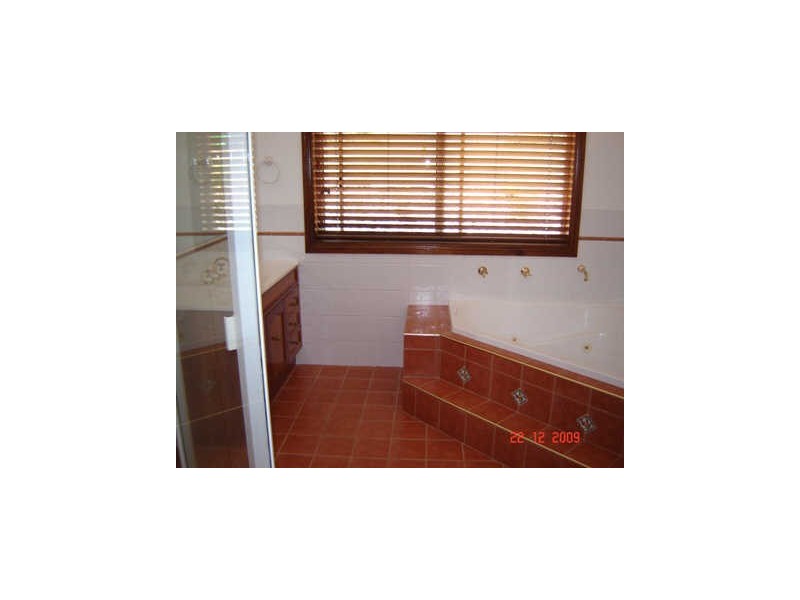 57 Gracelands Place, Pampoolah NSW 2430
