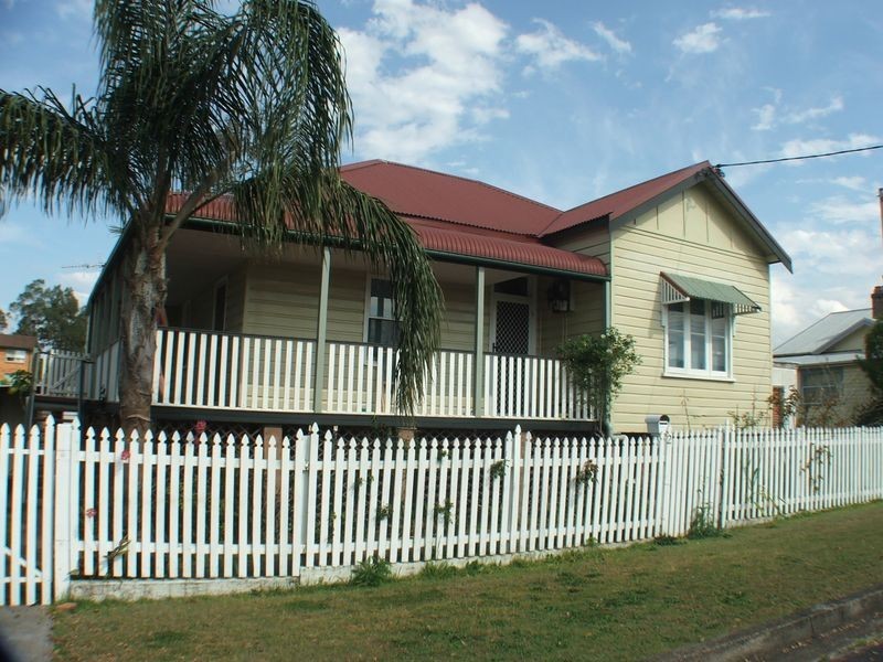 2 Albert St, Taree NSW 2430