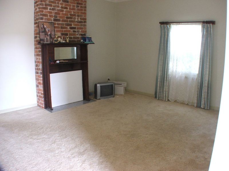 2 Albert St, Taree NSW 2430