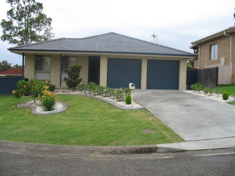 9 Narla Place, Taree NSW 2430