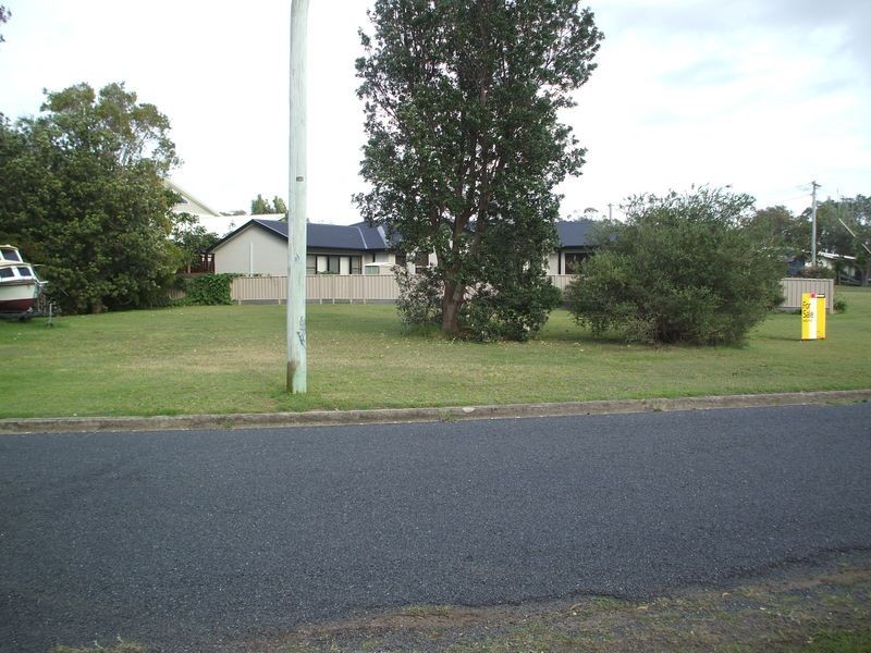 1 Pacific Parade, Old Bar NSW 2430