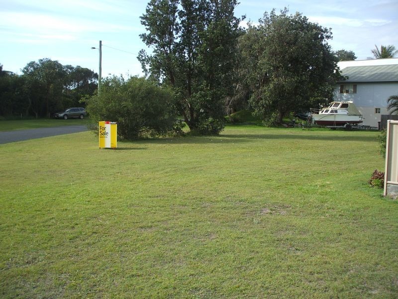 1 Pacific Parade, Old Bar NSW 2430