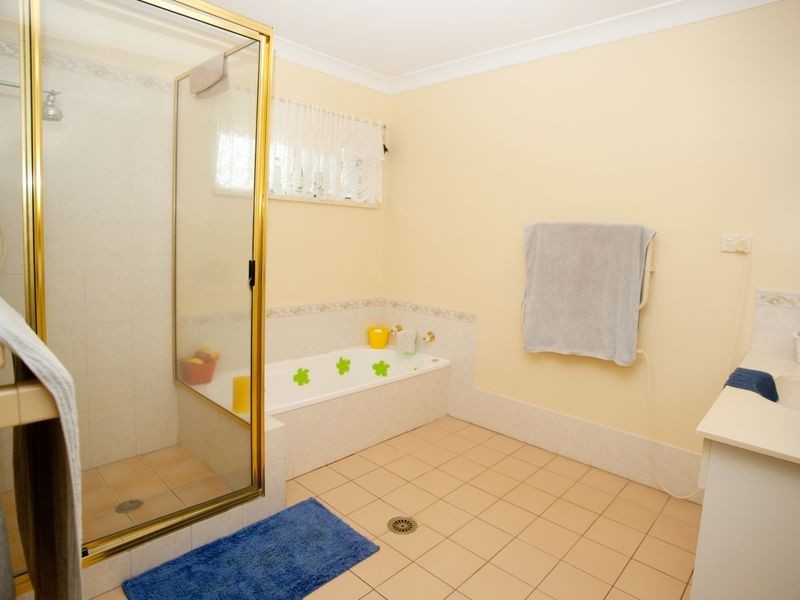61 Bushland Drive, Taree NSW 2430