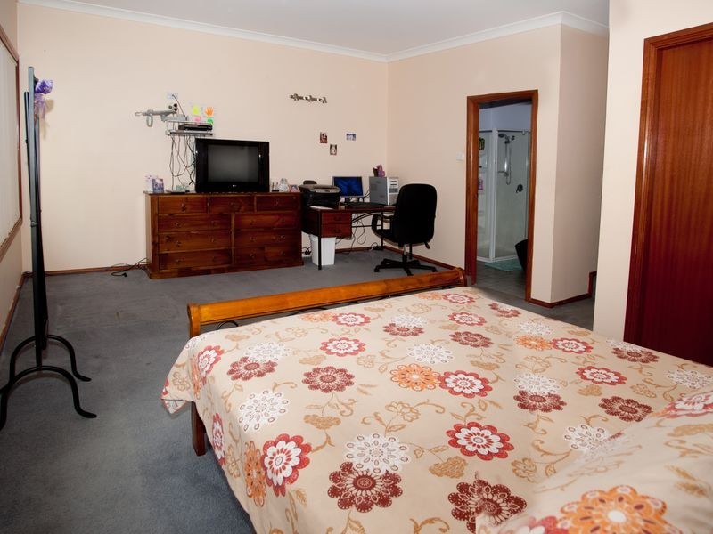 61 Bushland Drive, Taree NSW 2430