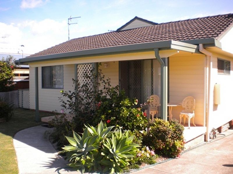 39 Hall Street, Old Bar NSW 2430