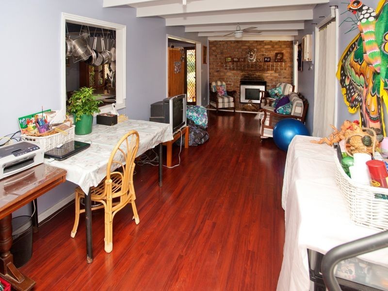 12 Gollan Ave, Tinonee NSW 2430