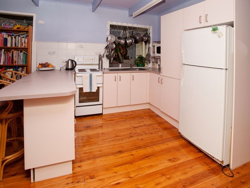 12 Gollan Ave, Tinonee NSW 2430